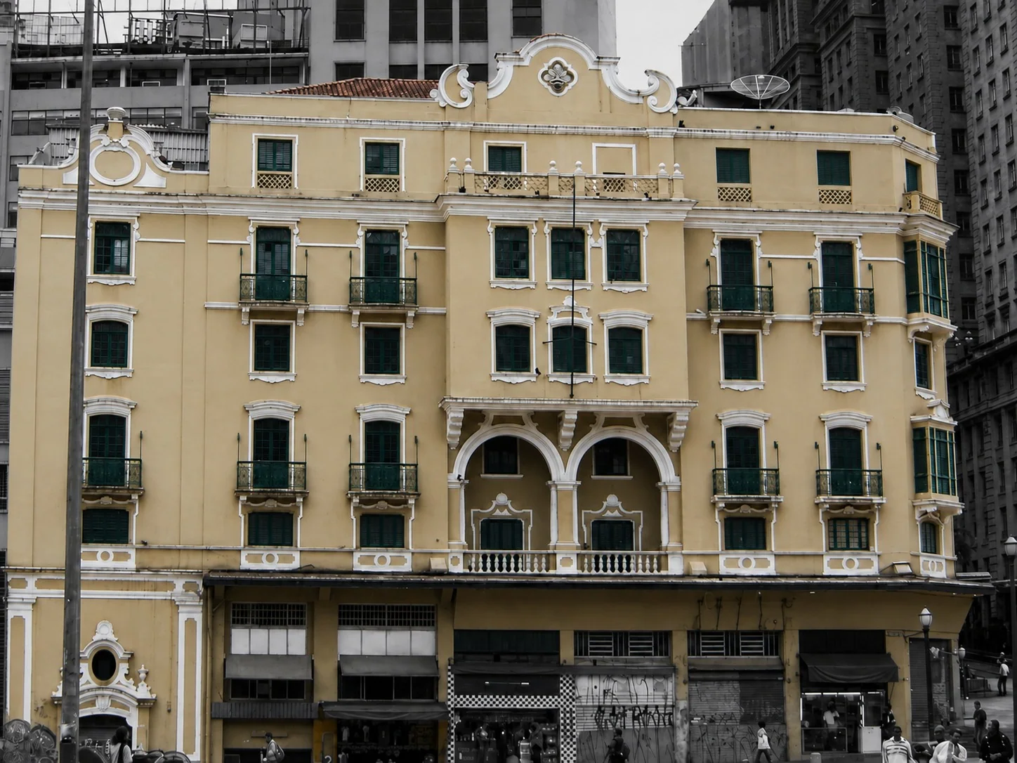 Prédio número 126 da Avenida São João, antiga sede do Clube Português