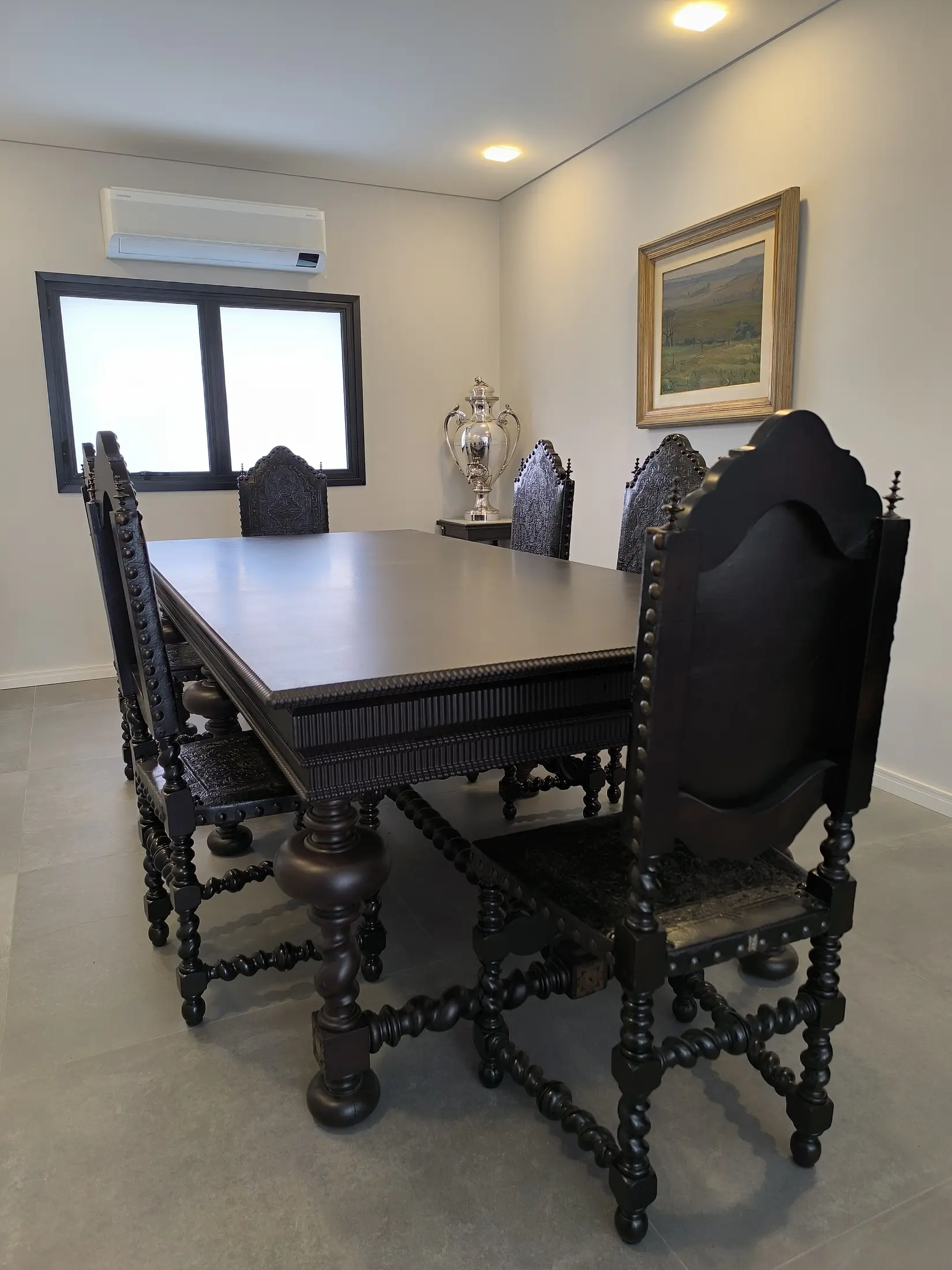 Sala Portugália preparada na sede do Clube Português
